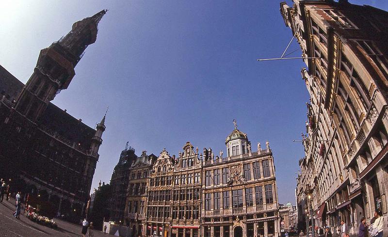 WT 2000 261-18 Belgium Brussels.jpg